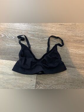 SKIMS Kim Kardashian Women's Small Black Bra New w/out Tags!